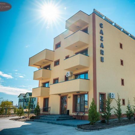 Campus Caffe Mansion Hotel Бузау Екстериор снимка